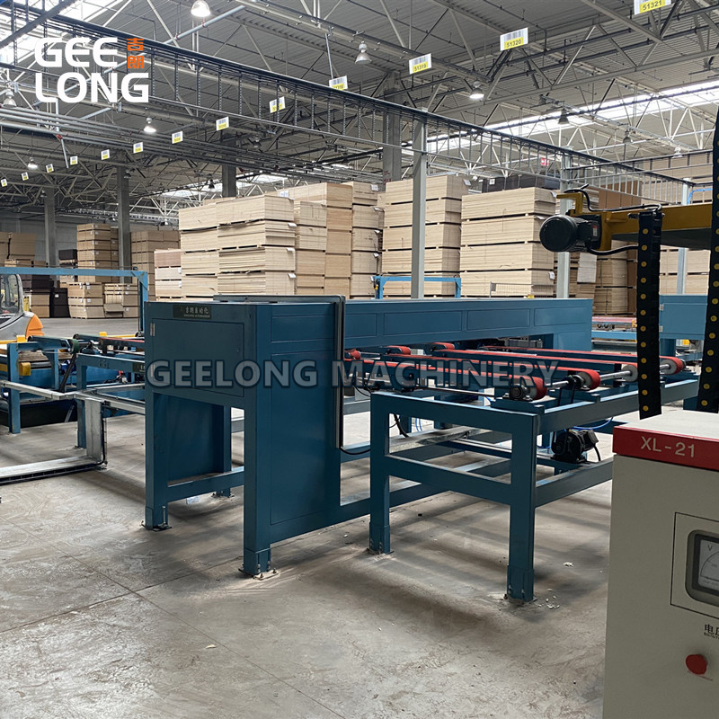 Автоматическая машина для обрезки кромок фанеры с пленочной облицовкой | Скребок для пленки