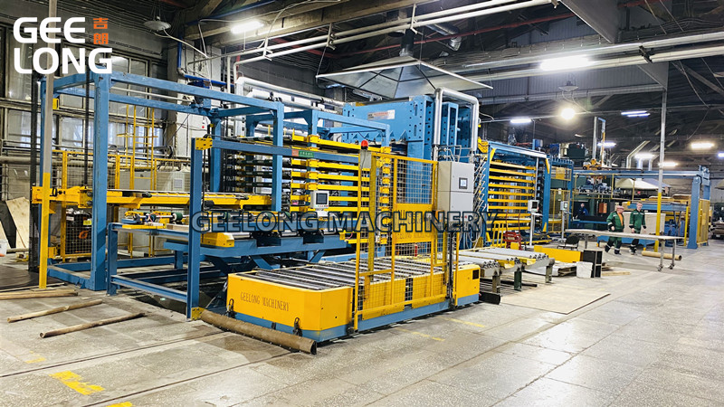 Линия горячего прессования ламината с пленочной облицовкой (1)