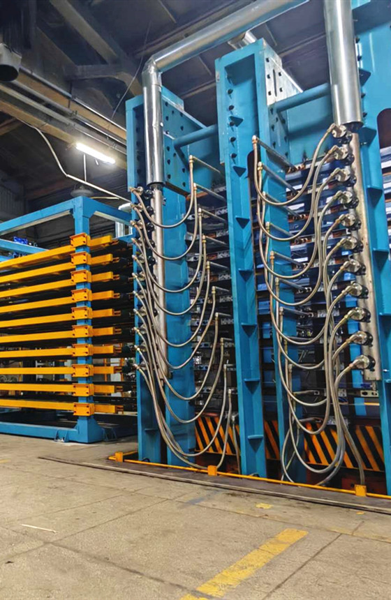 Многоотверстная машина для горячего прессования фанеры под высоким давлением для ламинирования шпона