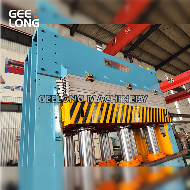 1200T Сверхмощная машина для горячего прессования фанеры с пленочной облицовкой